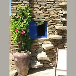 Amelia Beachfront Villa Korissia (Kea)