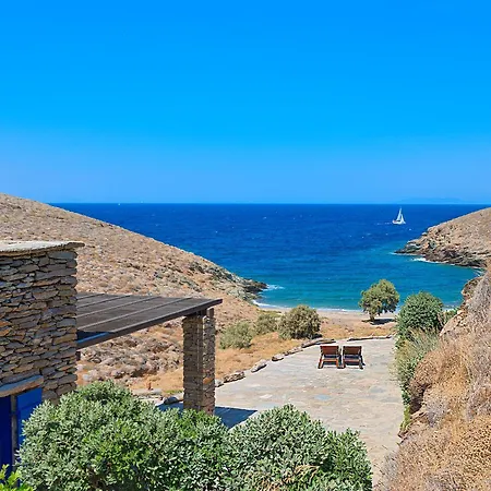 Villa Amelia Beachfront