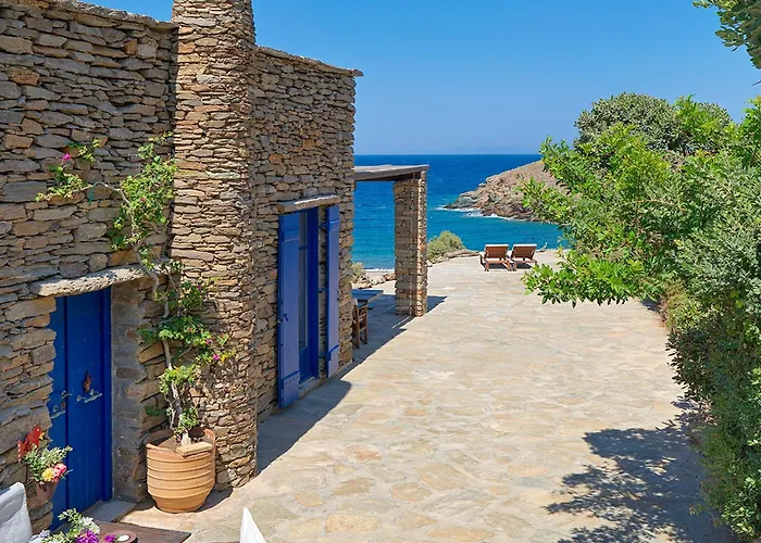 Amelia Beachfront Villa